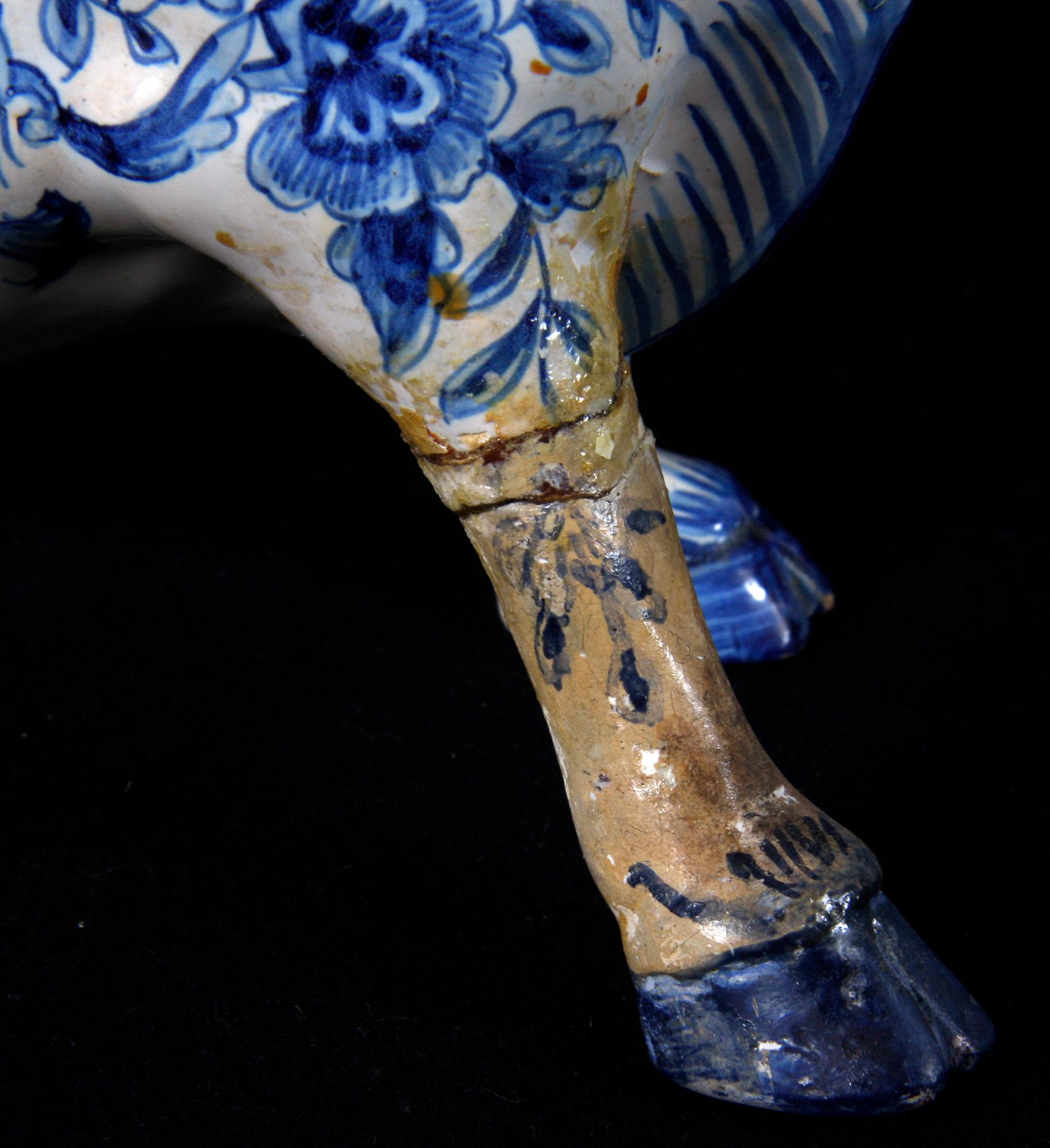 TULPANVAS, fajans, 1800-tal.