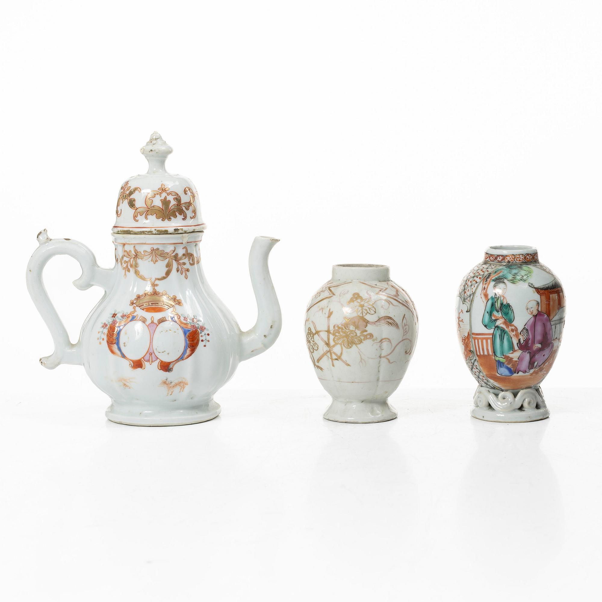 A famille rose tea pot and two tea caddies, Qing dynasty, Qianlong (1736-95).