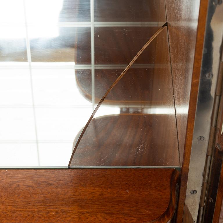 A mahogany Swedish Modern drinks cabinet, AB Förenades Möbler, Linköping, 1940-tal.
