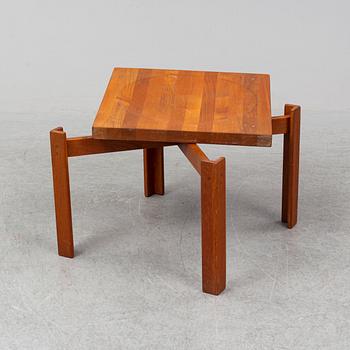 JENS QUISTGAARD, a second half of the 20th Century teak table for Källemo.