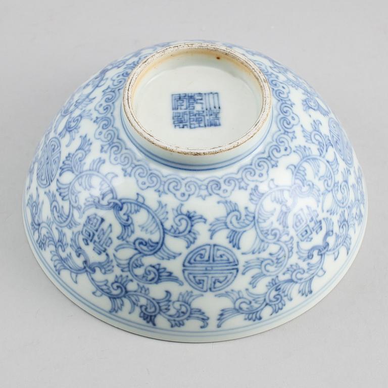 SKÅL, porslin, Kina, sannolikt 1900-tal.