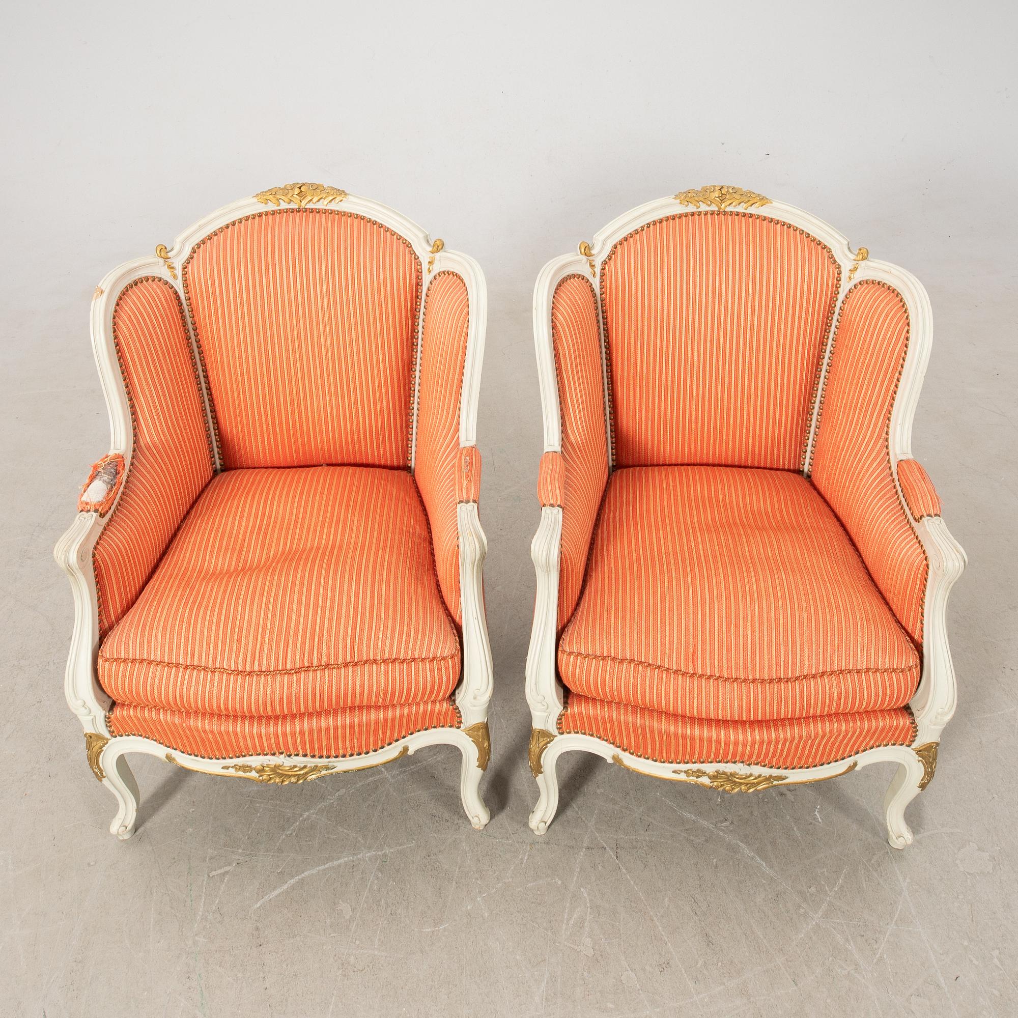 Bergèrer/fåtöljer ett par Rokoko-stil 1900-talets första hälft.