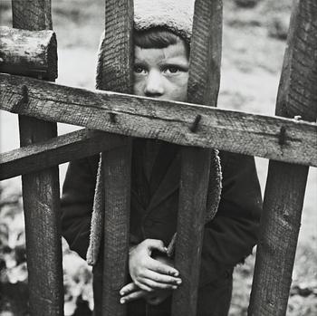 290. Antanas Sutkus, "Look, Godeliai 1972".