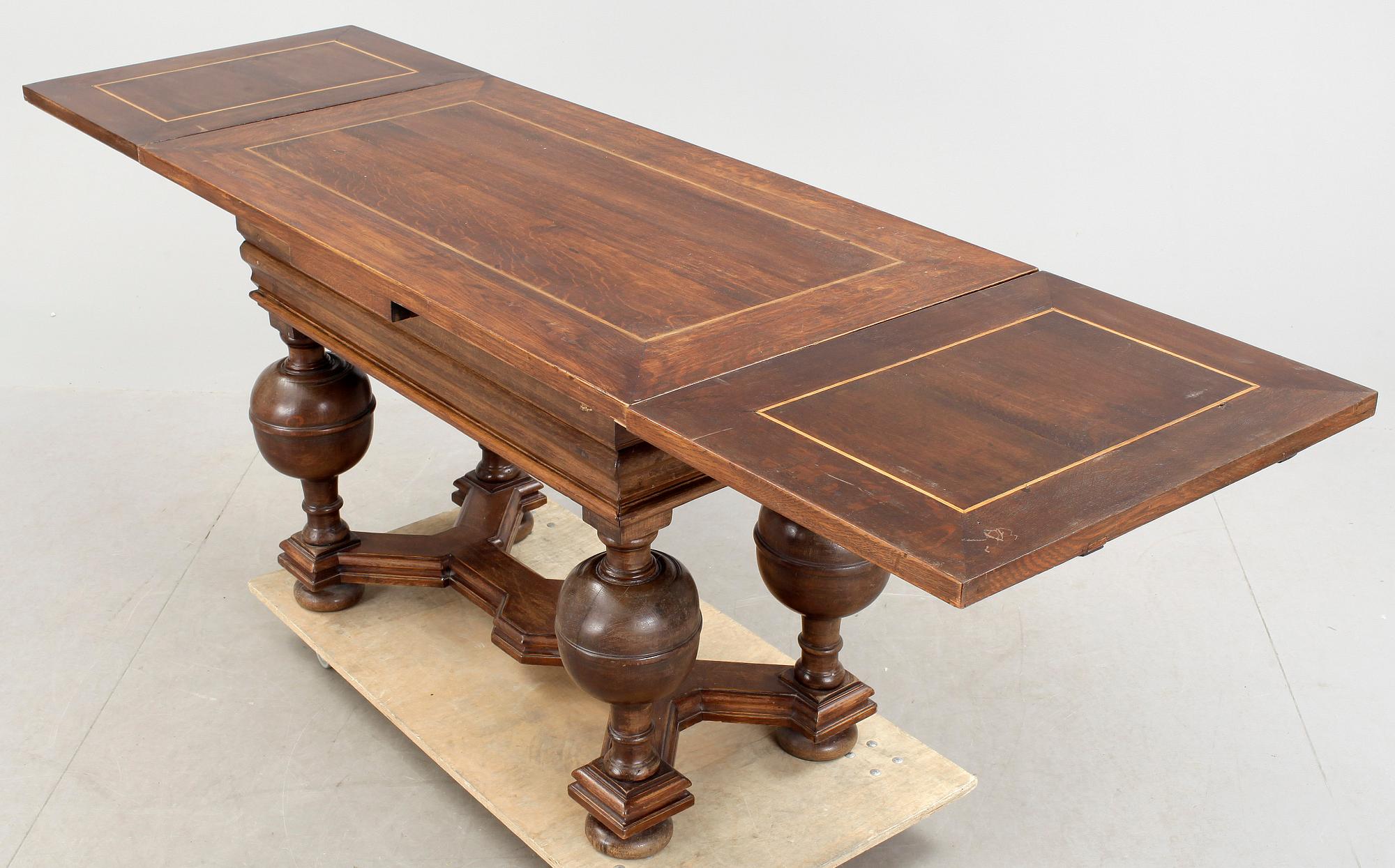 BORD, barockstil, omkring 1900.