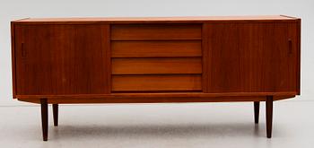 SIDEBOARD, troligen P.S. Heggen, Nordfjordeid, Norge 1900-talets andra hälft.