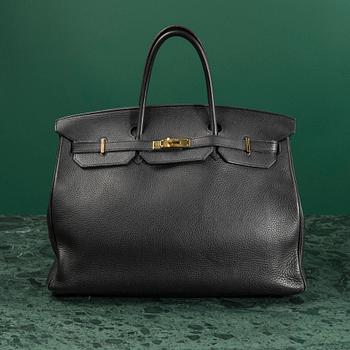 A bag "Birkin 40", by Hermès.