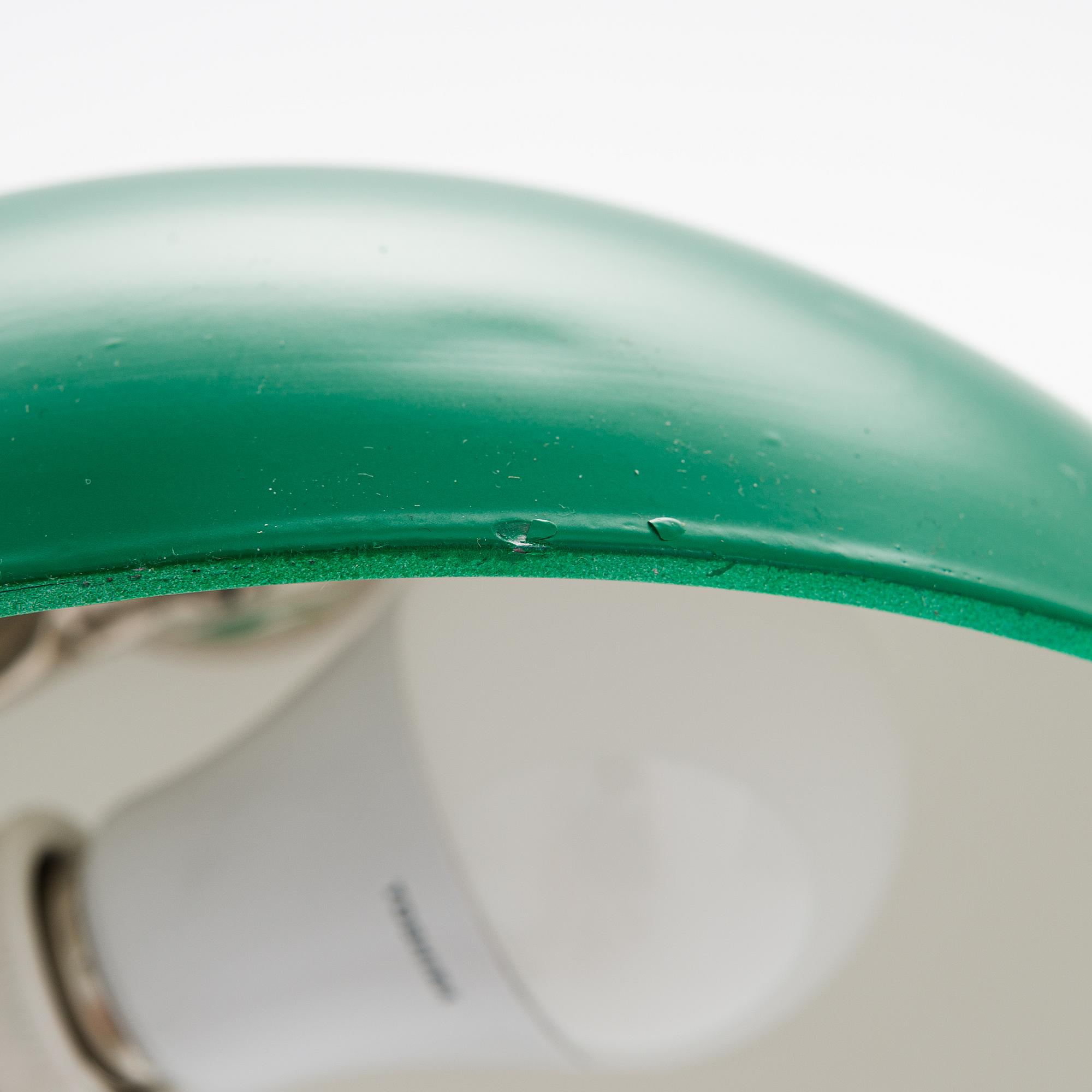 A 1930s table lamp for Taidetakomo Antti Hakkarainen.
