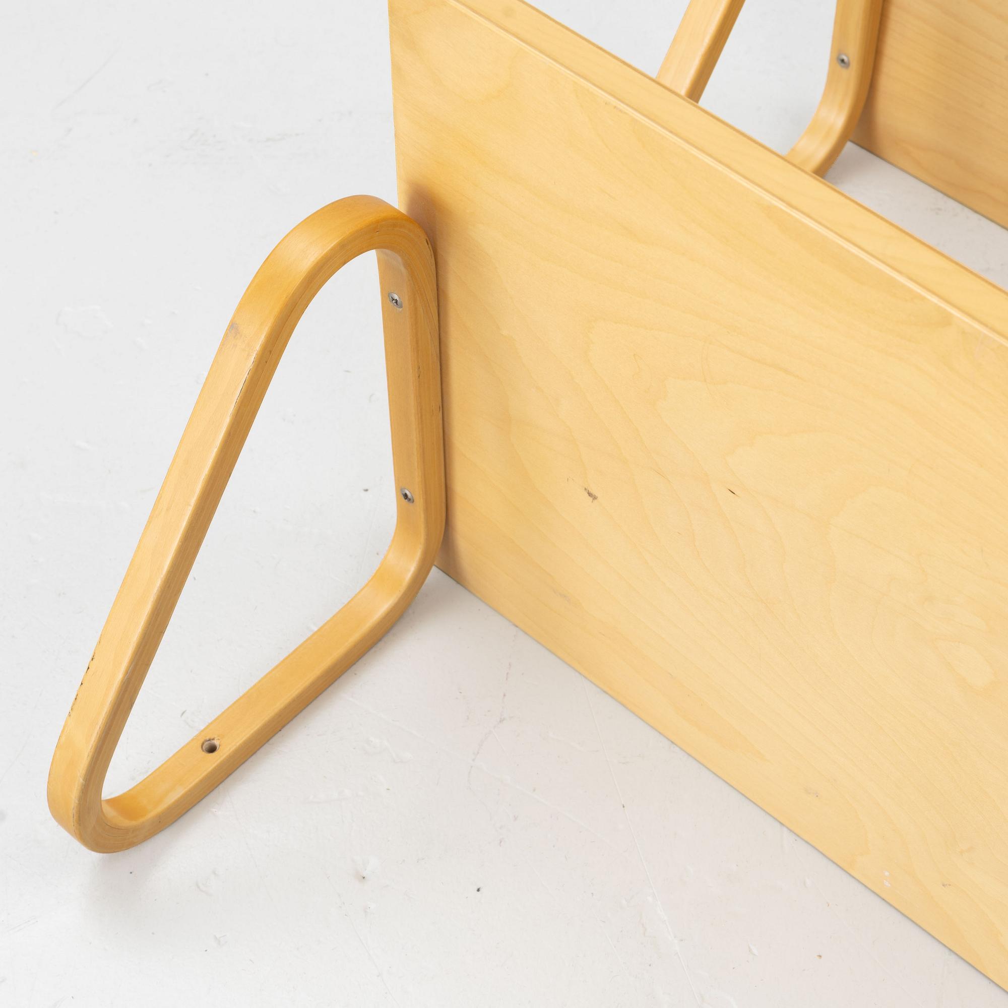 Alvar Aalto, Pair of wall shelves, model 112A, Artek, Finland.