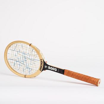 Tennisracket, Bancroft. Speciellt framtaget träracket. Signerad Björn Borg.