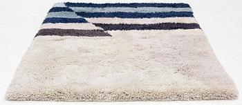 Ulla Vapaavuori, matta, rya, Finland, 170 x 135 cm.