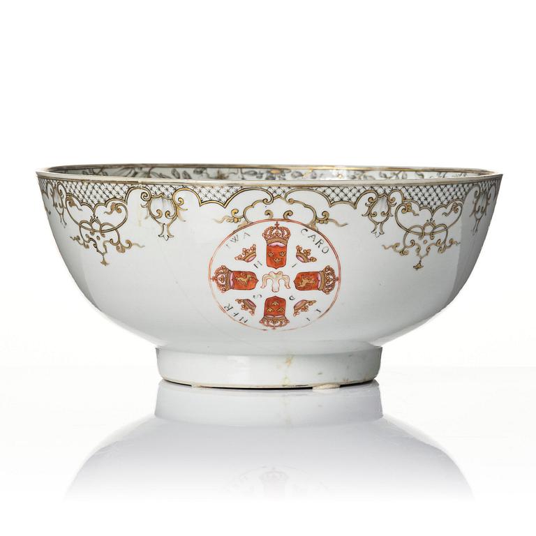 A Chinese Export commemorative punch bowl, Qing dynasty, 1730’s.