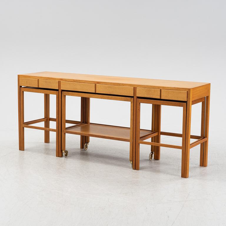 Nordiska Kompaniet, sideboard med ett par satsbord och serveringsvagn, 1950-tal.