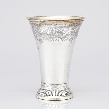 A Swedish 18th century silver beaker, marks of Eric Langberg, Söderhamn 1793.