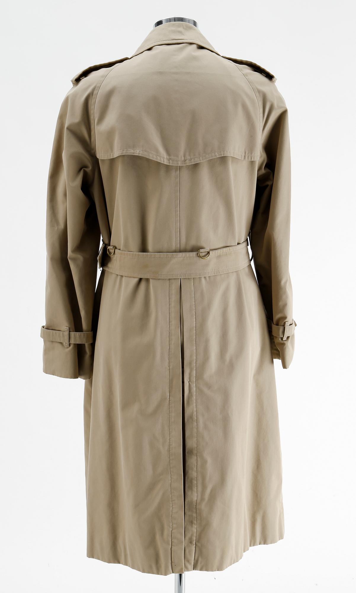 TRENCHCOAT, Burberry, England.
