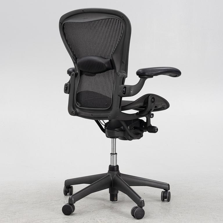 Don Chadwick/Bill Stump, skrivbordsstol, "Aeron", Herman Miller.