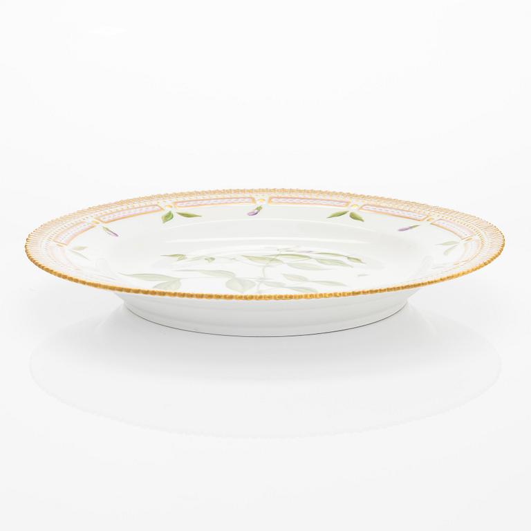 Plate, porcelain, Flora Danica, Royal Copenhagen, 1969-1974.