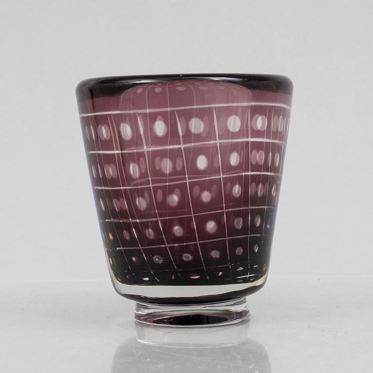 Edward Hald, a "graal" glass vase, Orrefors, Sweden, 1940.