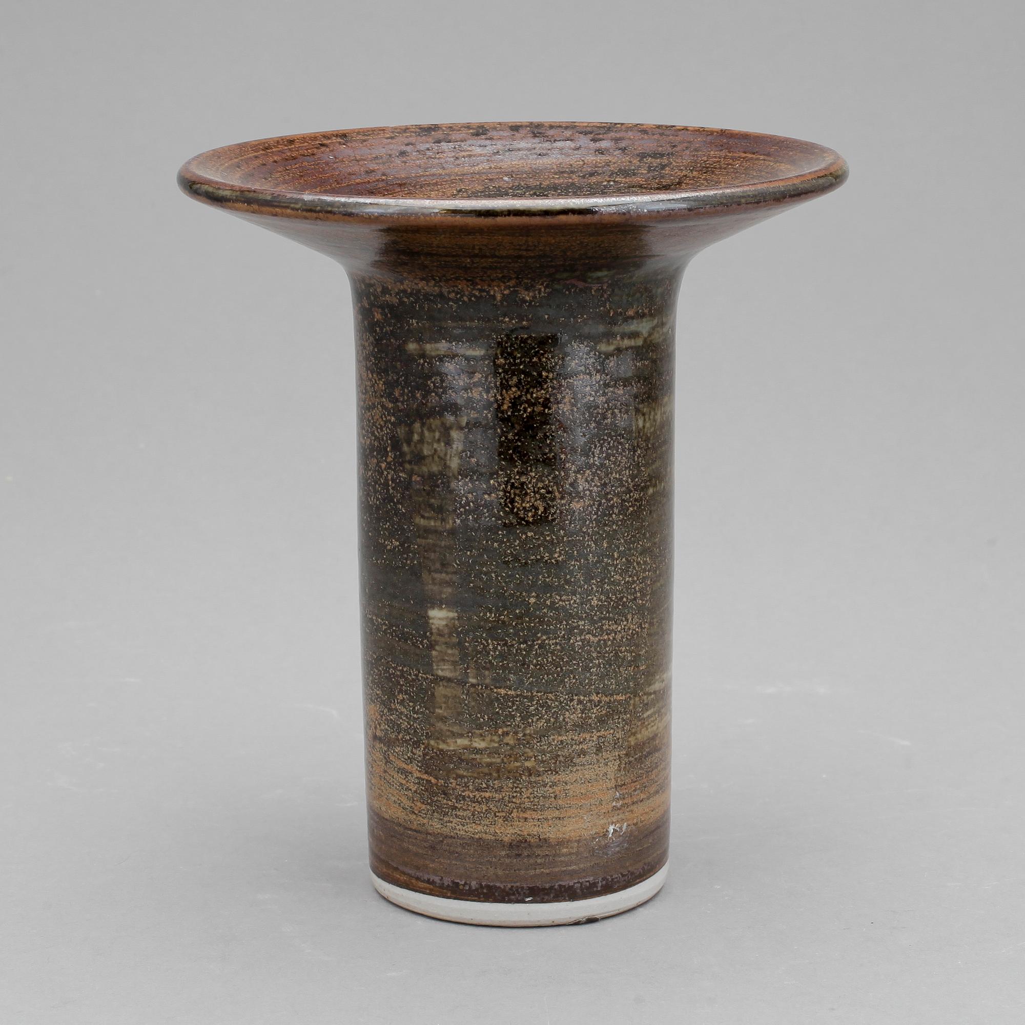 VAS, stengods, Carl Harry Stålhane, Designhuset, uniksignerad. 1900-talets andra hälft.