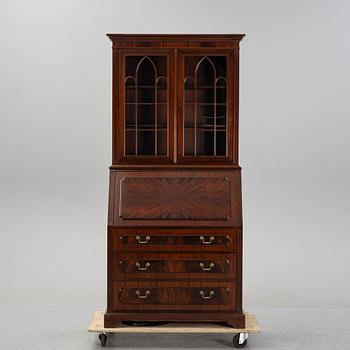 Skrivskåp med vitrinöverdel,  1900-talets andra hälft.