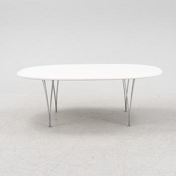 A 'Superelliptical' coffee table by Bruno Mathsson & Piet Hein.