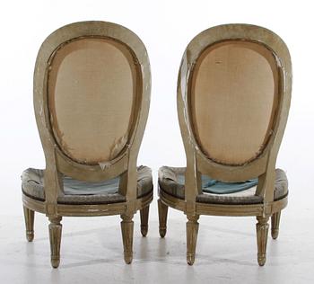 STOLAR, ett par. Gustaviansk stil.