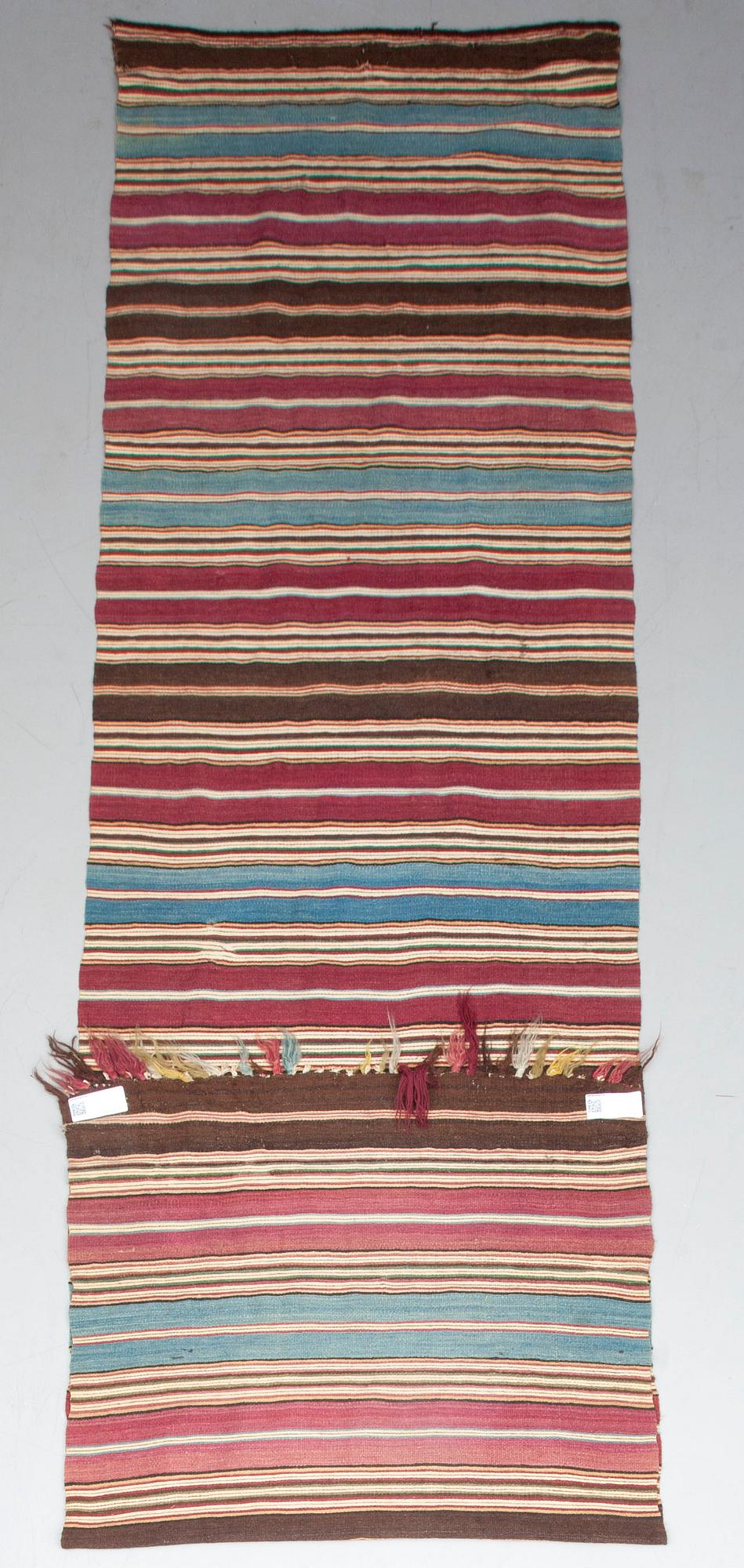 GALLERIMATTA, 1900-talets första hälft, ca 353x 90 cm.