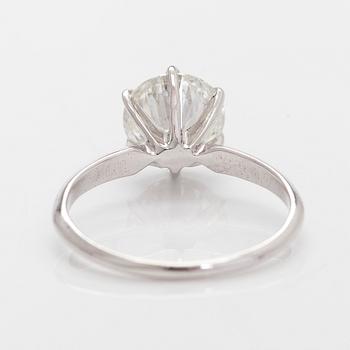 Sormus, solitaire, briljanttihiottu timantti 2,03 ct, 18K valkokulta.