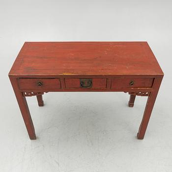 A Chinese desks and two 'Yoke-back' chairs, 20th Century.