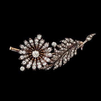 954. A Victorian old-cut diamond brooch. Circa 1.75 cts in total.