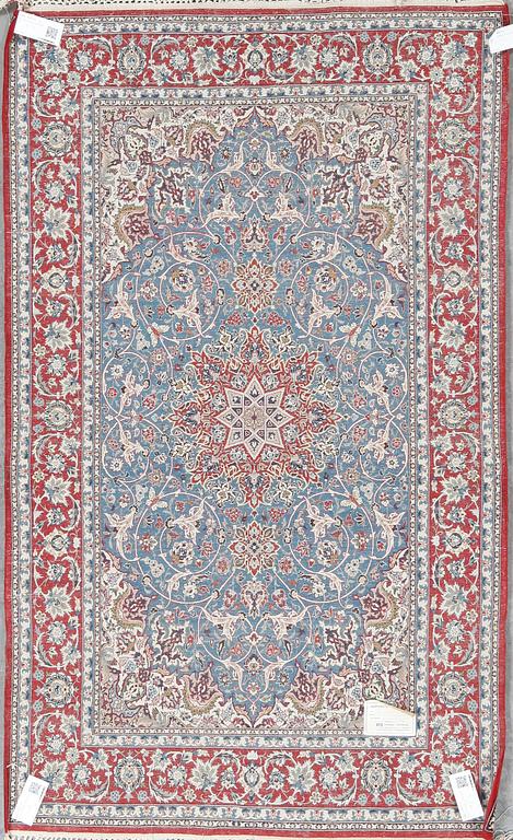 MATTA, Isfahan, ca 167x101 cm.