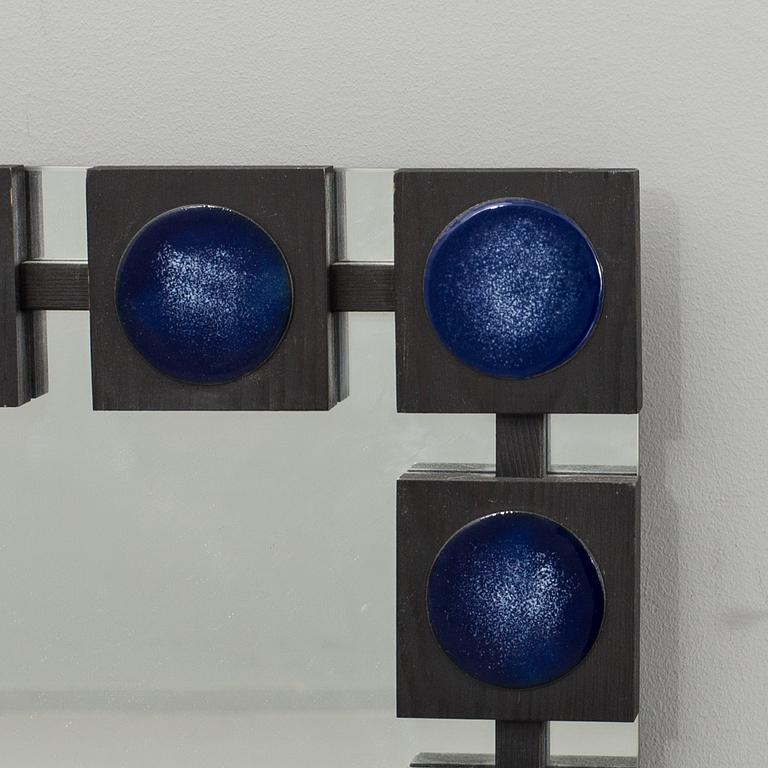 A WALL MIRROR BY EWA WRANGEL AND LARS NILSSON GT ATELJÉ HOVMANTORP 1960-70'S.