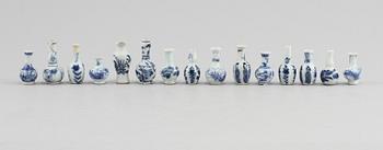 MINIATYRER, 15 st, porslin, Kina, omkring sekelskiftet 1800/1900.