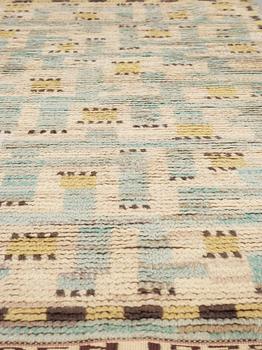 MATTA. "Turkos ryan". Rya. 201 x 103,5 cm. Signerad MMF.