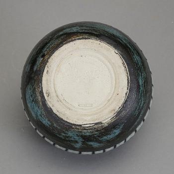 VAS, chamotterat stengods, Anders Bruno Liljefors, Gustavsberg studio 1952.
