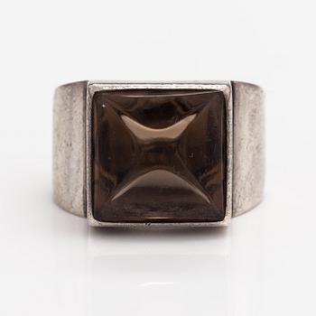 Bertel Gardberg, A silver ring with a smoky quartz. Westerback, Helsinki 1959.