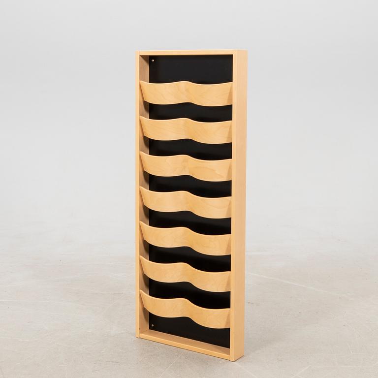 Magazine rack "Materia Vågspel" Rafz, 21st century.