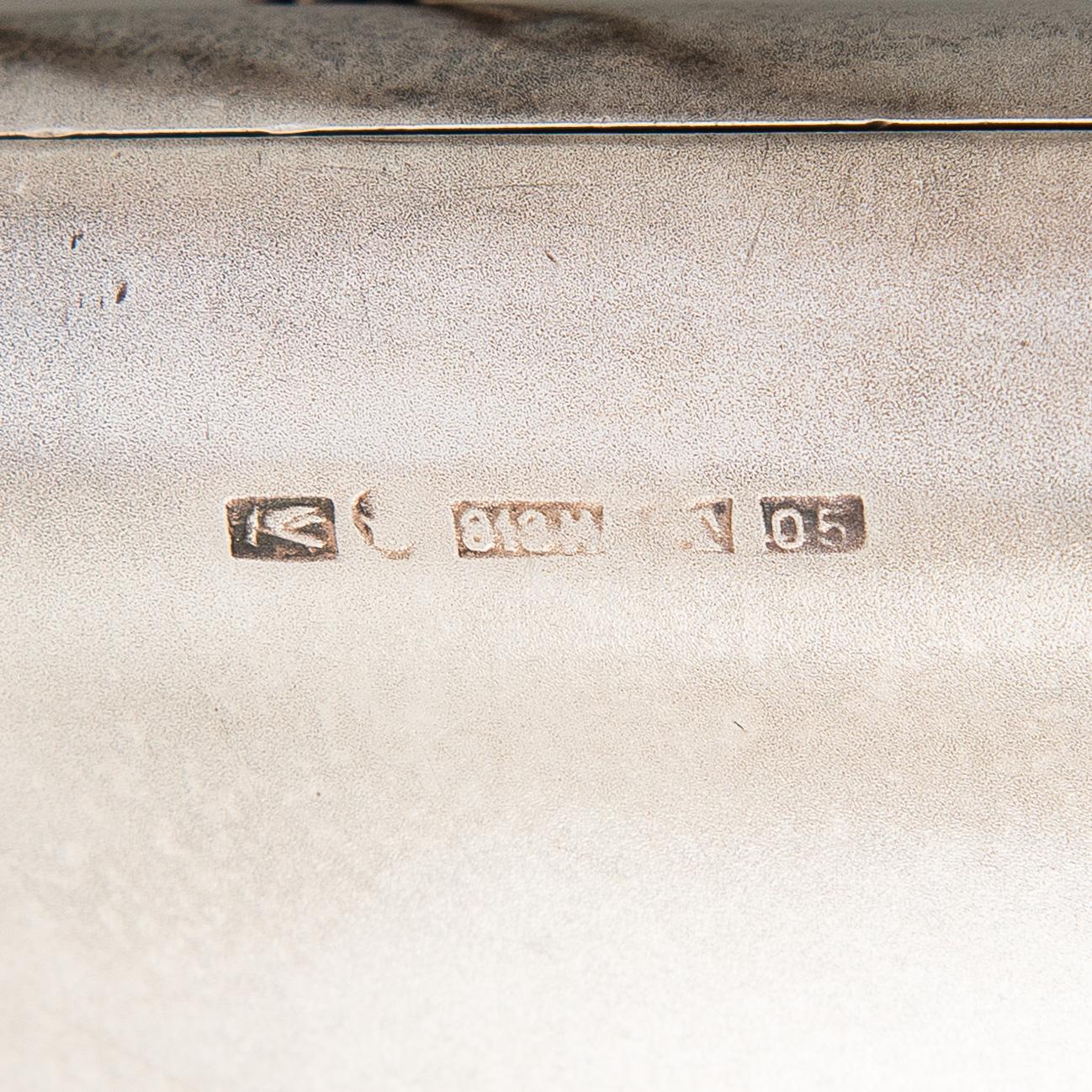 Iltalaukku, hopeaa. Suomen Kultaseppä Oy, Turku 1919.