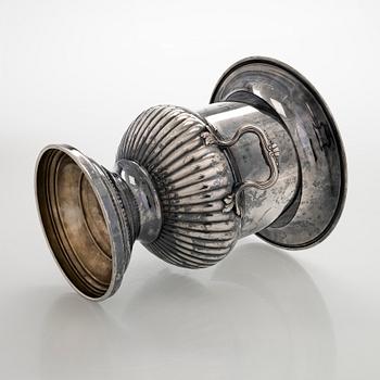 A late 20th century champagne cooler, Fleuron France.