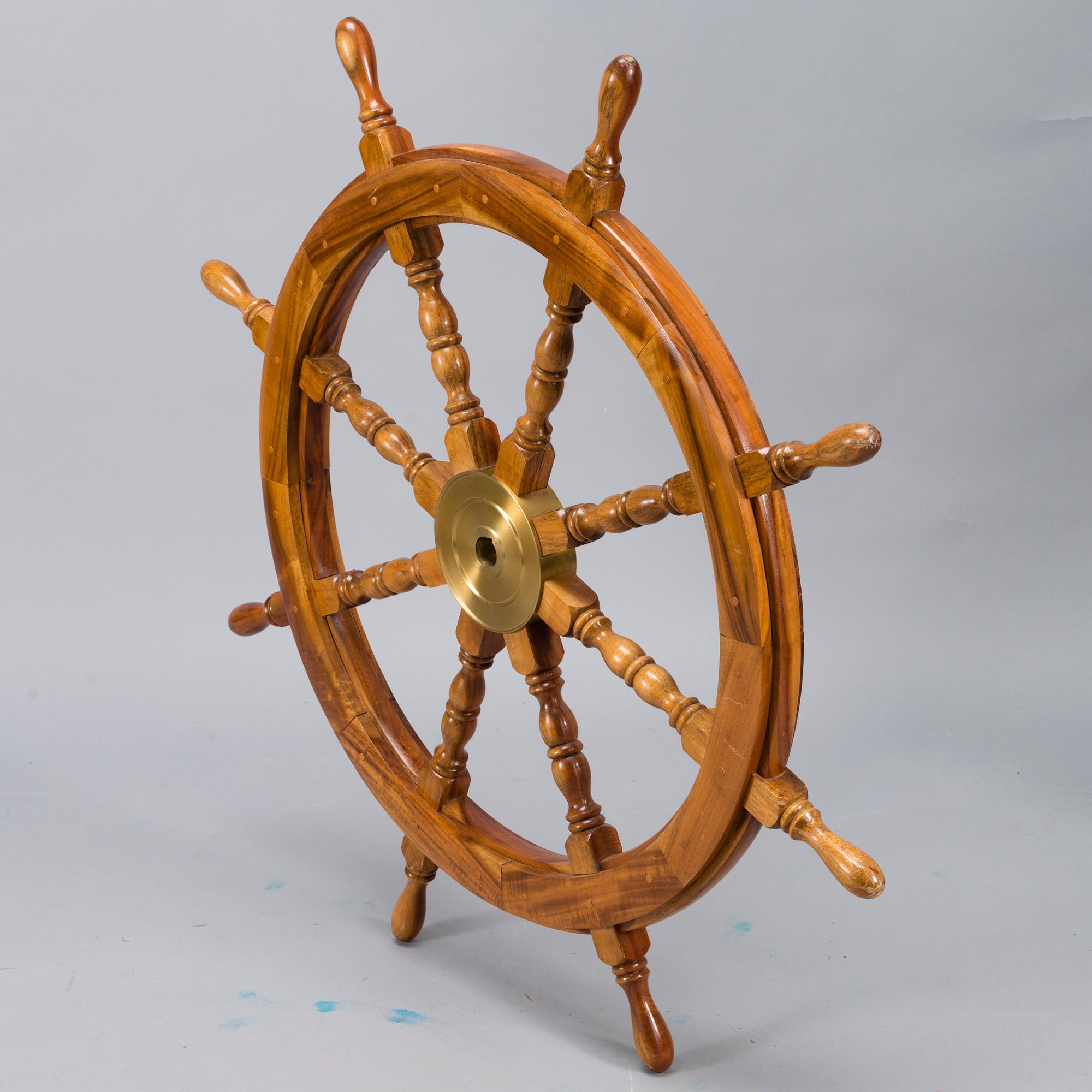 RODER, trä och mässing, 1900-tal.