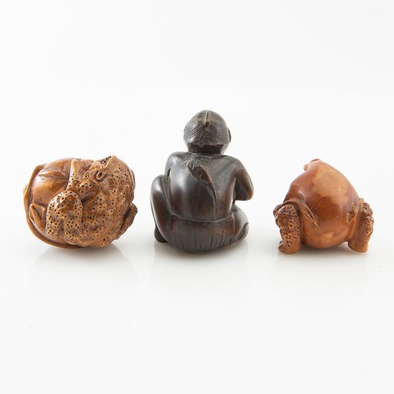 Netsuke 9 st Japan 1900-tal.