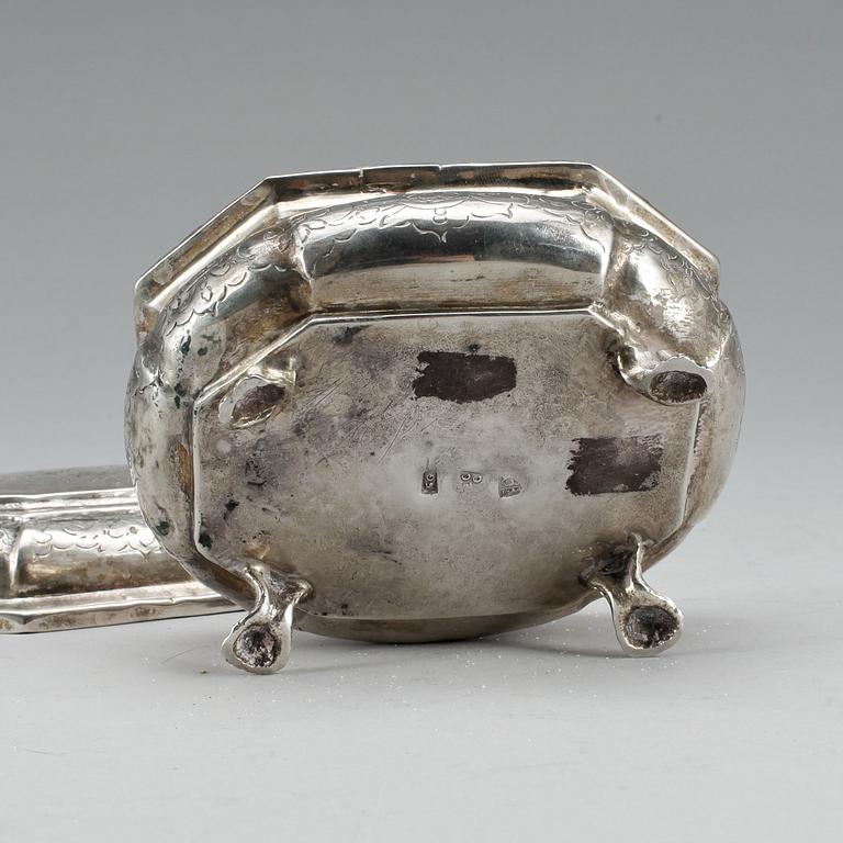 SOCKERSKRIN, silver, oidentifierad mästare, Moskva, 1744. Vikt 196 gram.