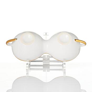 Mona Hatoum, "T42 (gold)".