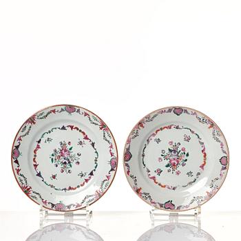 A set of 19 famille rose dishes, Qing dynasty, Qianlong (1736-95).