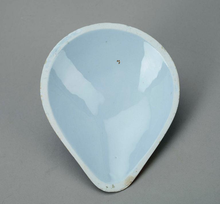 JUG WITH LID.