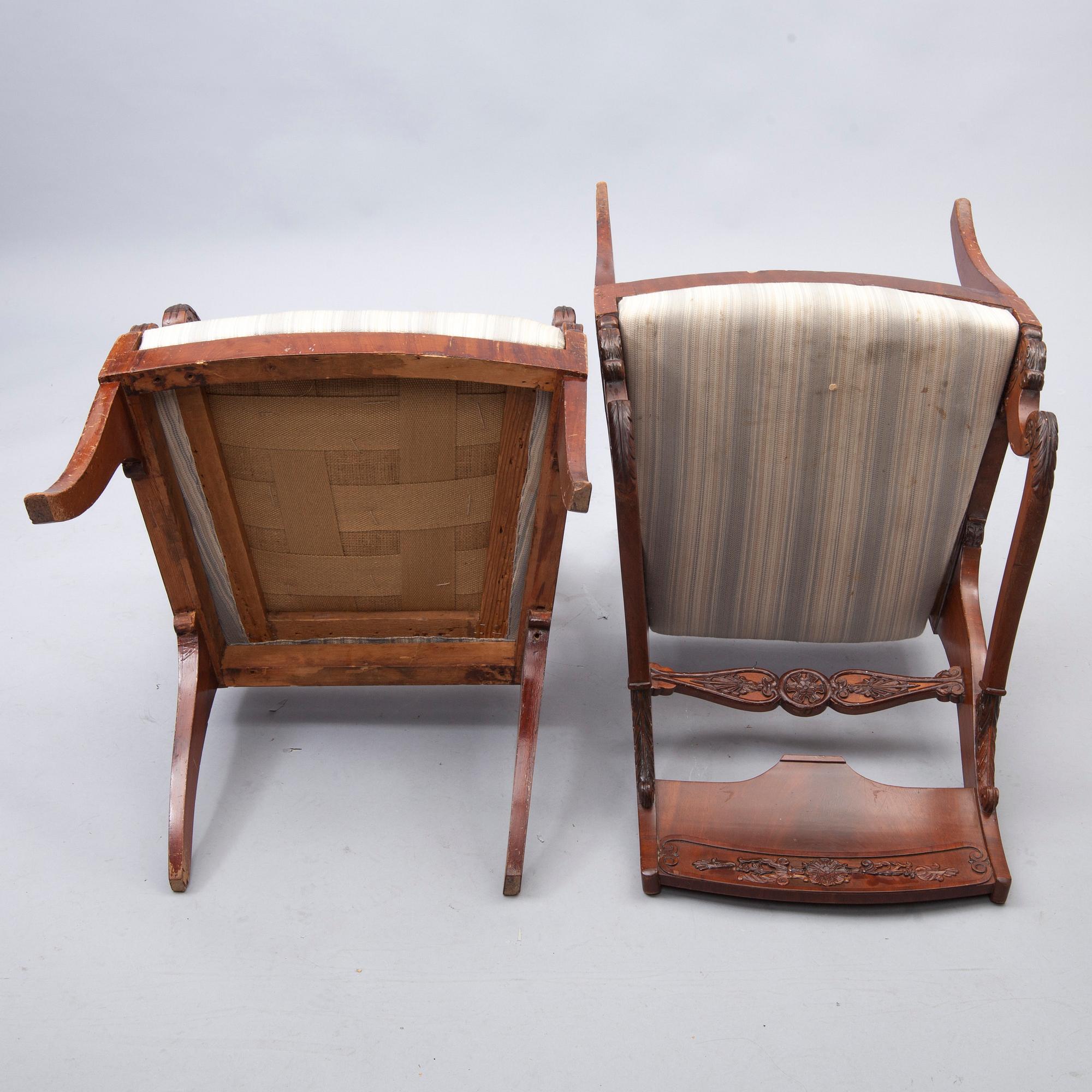 KARMSTOLAR, ett par, biedermeierstil, sekelskiftet 1800/1900.