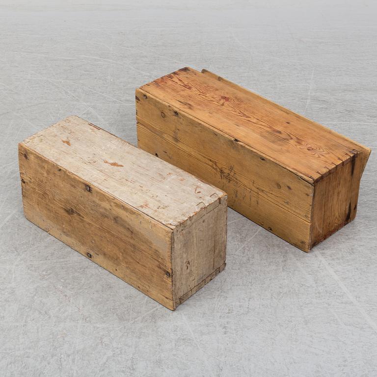 Two 19/20th century wood boxes.