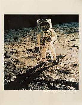 Twenty Photographs of the Moon, publisher Omega / Perkko Oy, 1969.