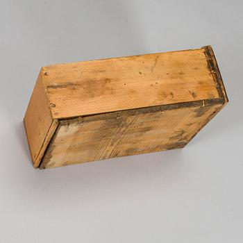 Kaappi/kabinettikaappi, barokkityyli, 1800/1900-luku.