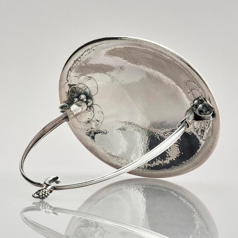 Georg Jensen, a sterling silver bowl, model no 543, design by Harald Nielsen, Copenhagen after 1945.