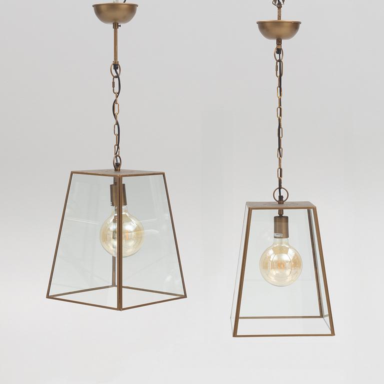 A pair of "Slim City" ceiling lamps from Artwood.